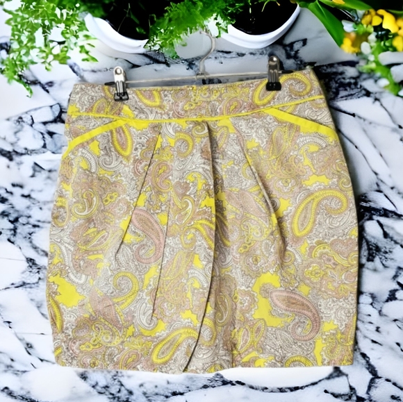 H&M Yellow and tan paisley skirt - Picture 2 of 4